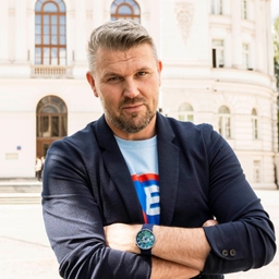 Zdjęcie mgr Maciej Popardowski