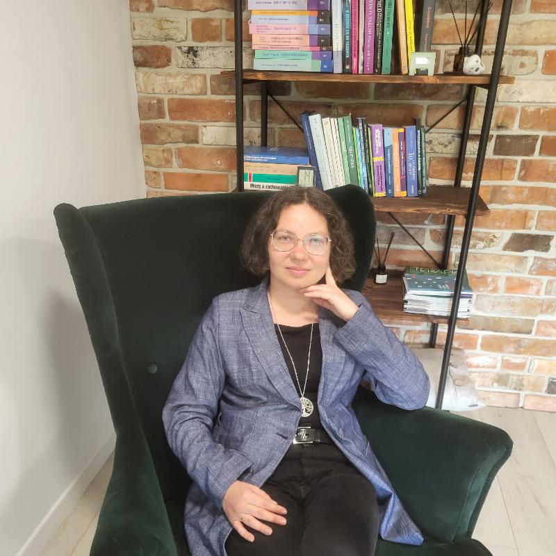 Zdjęcie mgr Karolina Półrola-Miętka